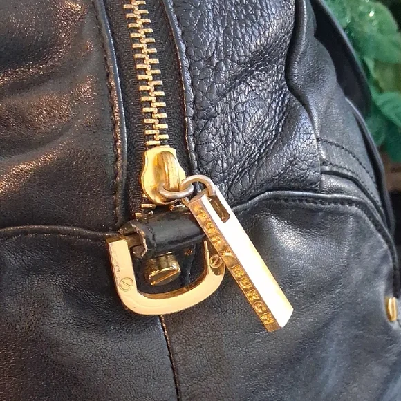 Tory Burch Black Leather Satchel with Gold Details - Picture 4 of 6